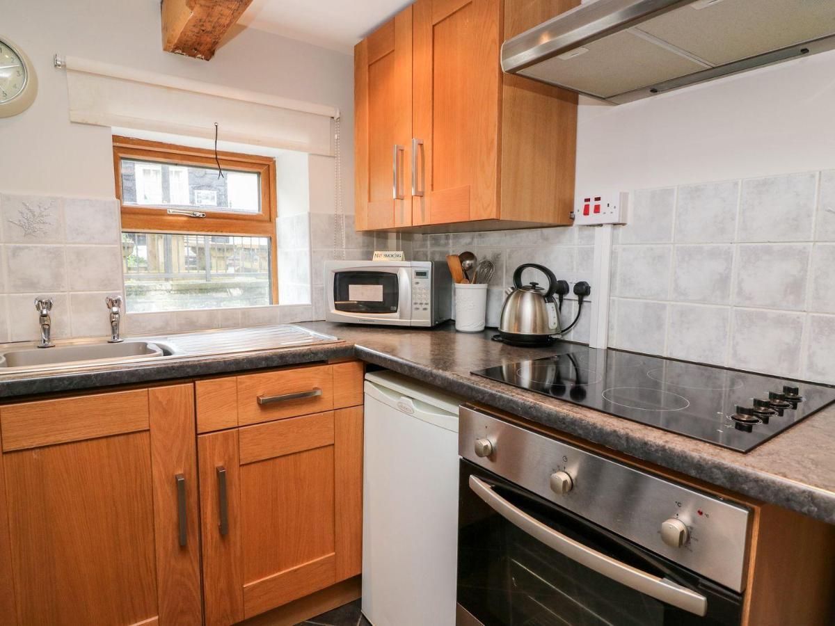 Triangle Inn Coachouse Rhayader Esterno foto