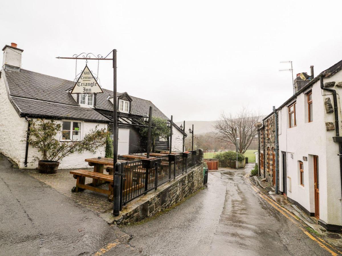Triangle Inn Coachouse Rhayader Esterno foto